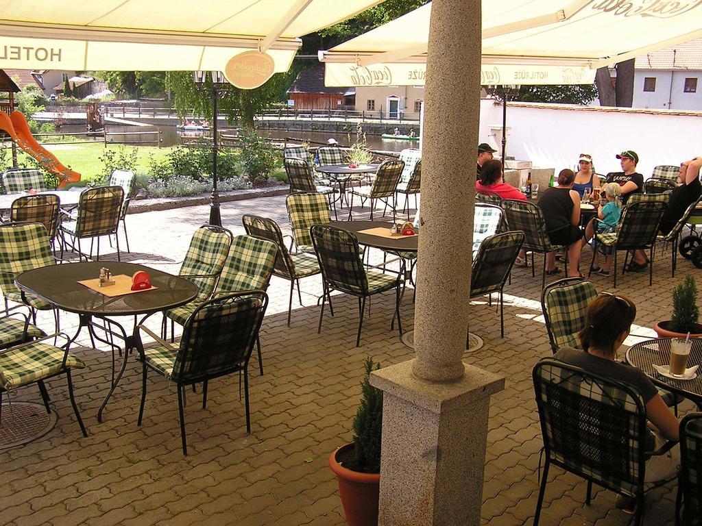 Hotel Ruze Rožmberk nad Vltavou Exterior foto